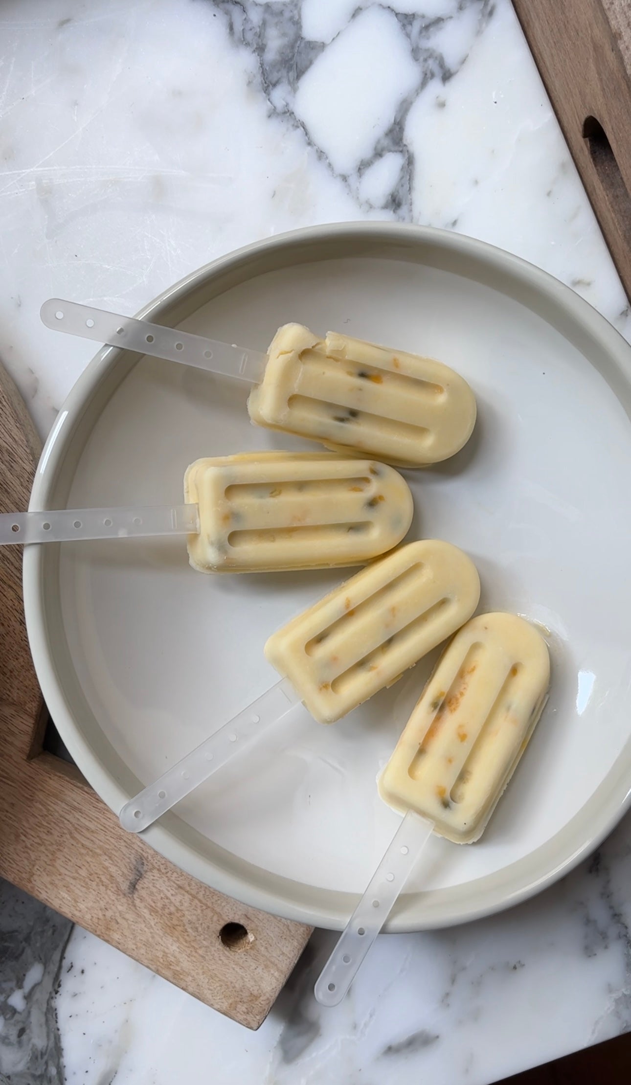 Image of Biotiful Mango Kefir Drink Lollies – Healthy Probiotic Ice Lollies (Makes 4)