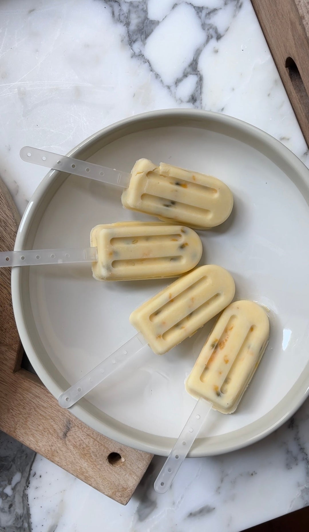 Biotiful Mango Kefir Drink Lollies – Healthy Probiotic Ice Lollies (Makes 4)