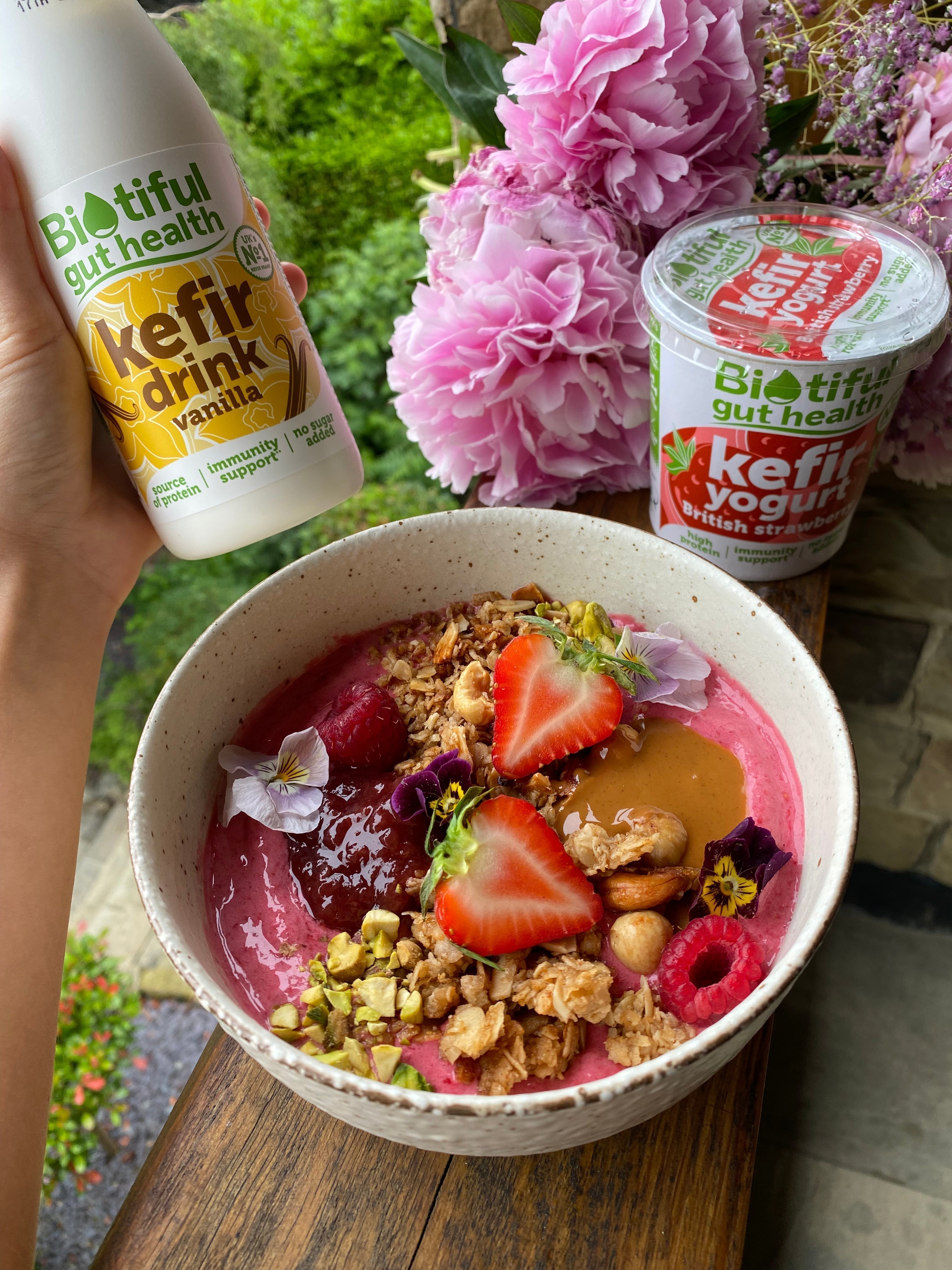 Image of Delicious & Healthy Berry and Pistachio Smoothie Bowl!